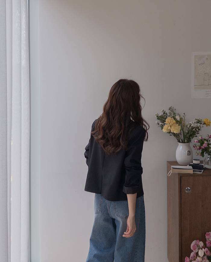 Forever Kids 正韓 好質感鈕扣刺繡 俐落半短西裝外套 【T69305】韓國代購