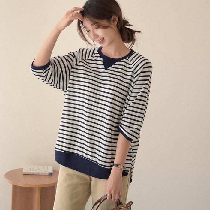 Forever Kids正韓 休閒倒三角條紋側開岔前短後長上衣【B50606】