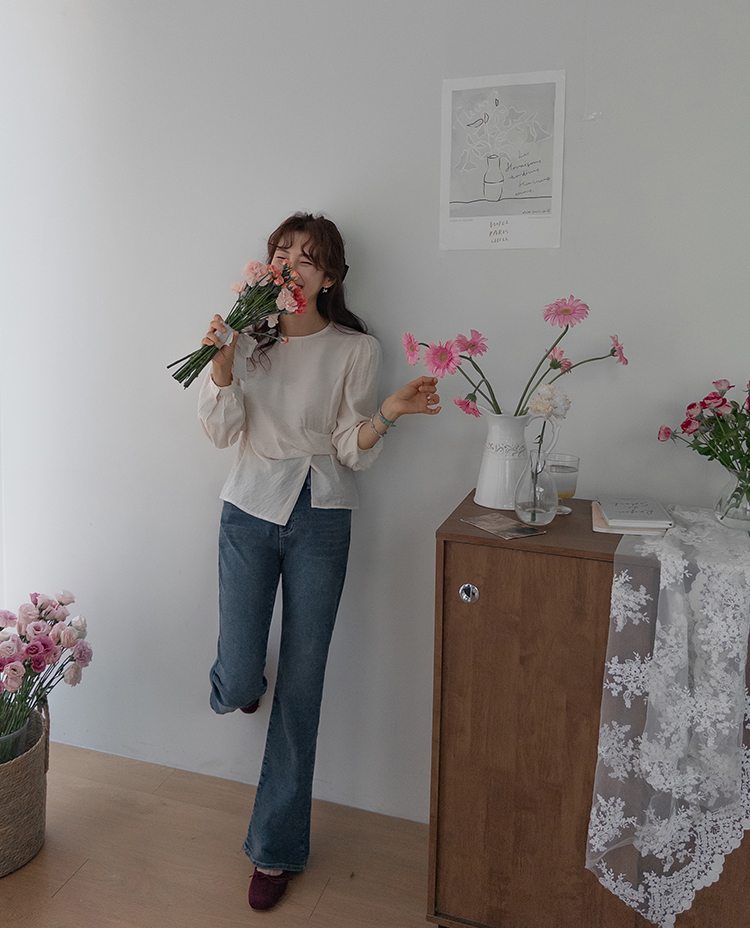 Forever Kids 正韓 優雅垂墜輕盈側抓褶 微泡泡袖襯衫【S69338】