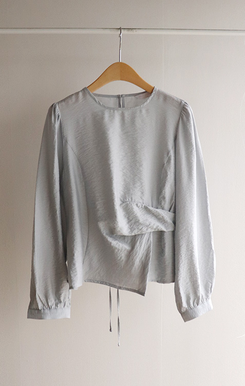 Forever Kids 正韓 優雅垂墜輕盈側抓褶 微泡泡袖襯衫【S69338】