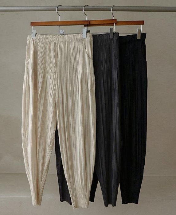 Forever Kids 正韓 光澤皺褶 彈性設計感寬鬆 休閒褲 九分褲【B68327】韓國代購