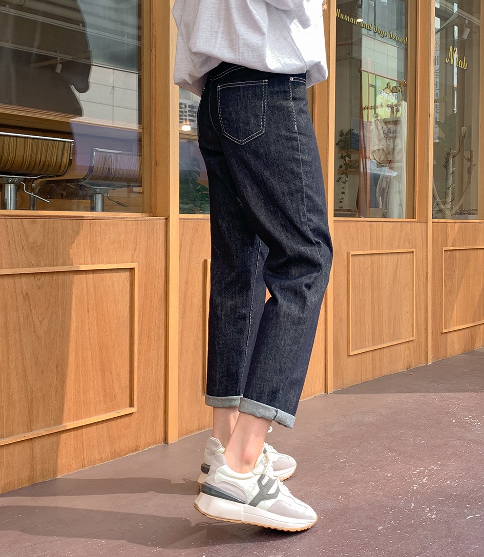 Forever Kids 正韓  不易退色深藍寬鬆 後鬆緊腰牛仔褲 號【H60502】